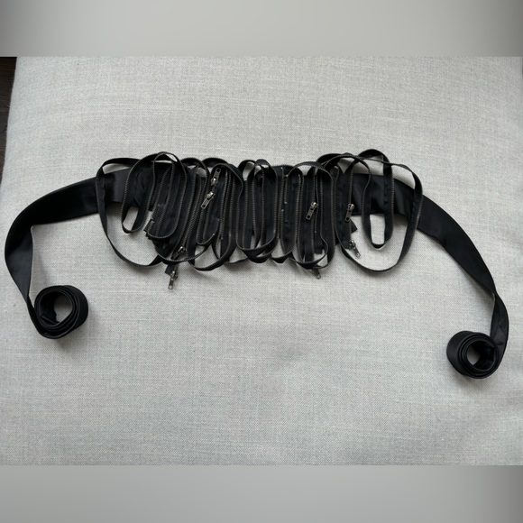 NWOT Sohung Designs Zipper belt - Picture 3 of 9